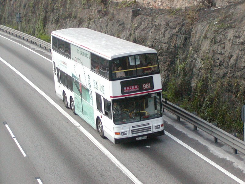k_av297_1.jpg