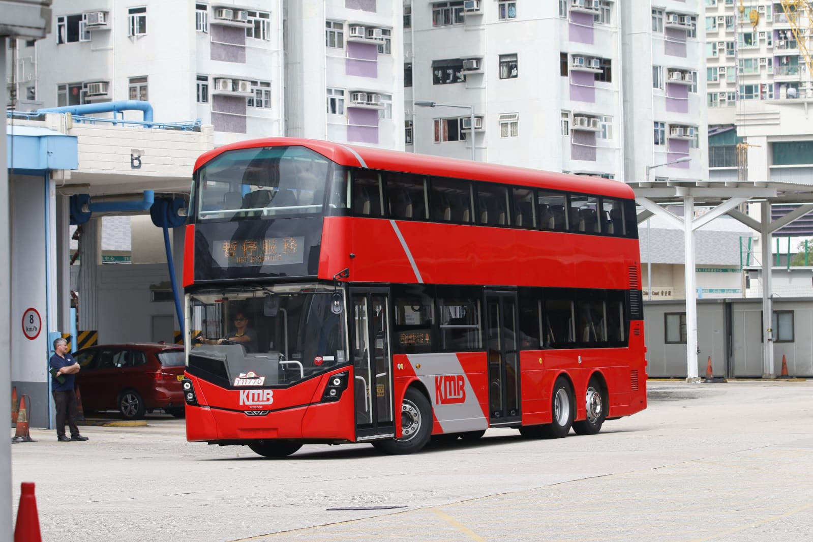 B8L (4).jpg