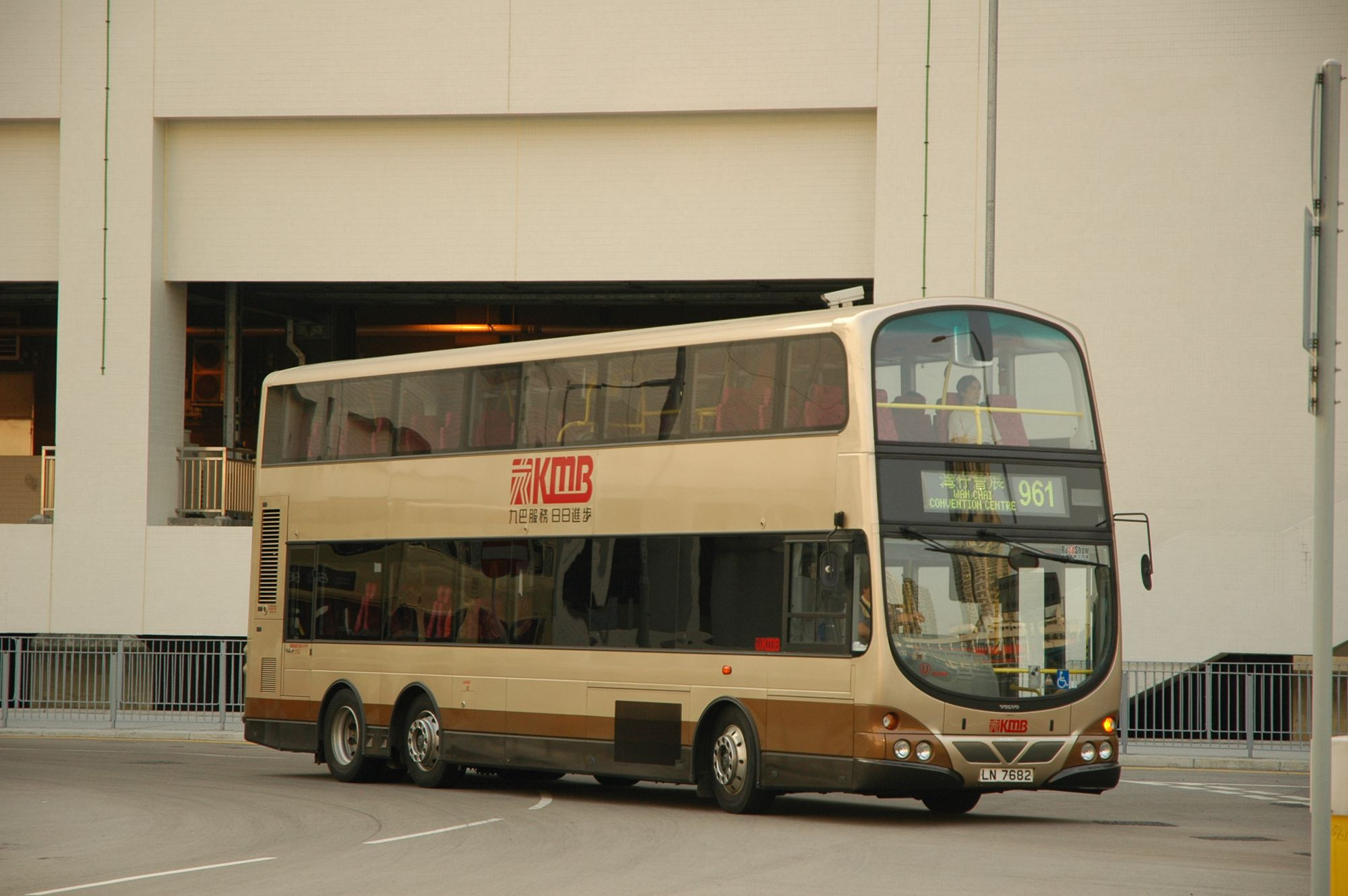 23024(AVW49_LN7682@961) - 複製.JPG