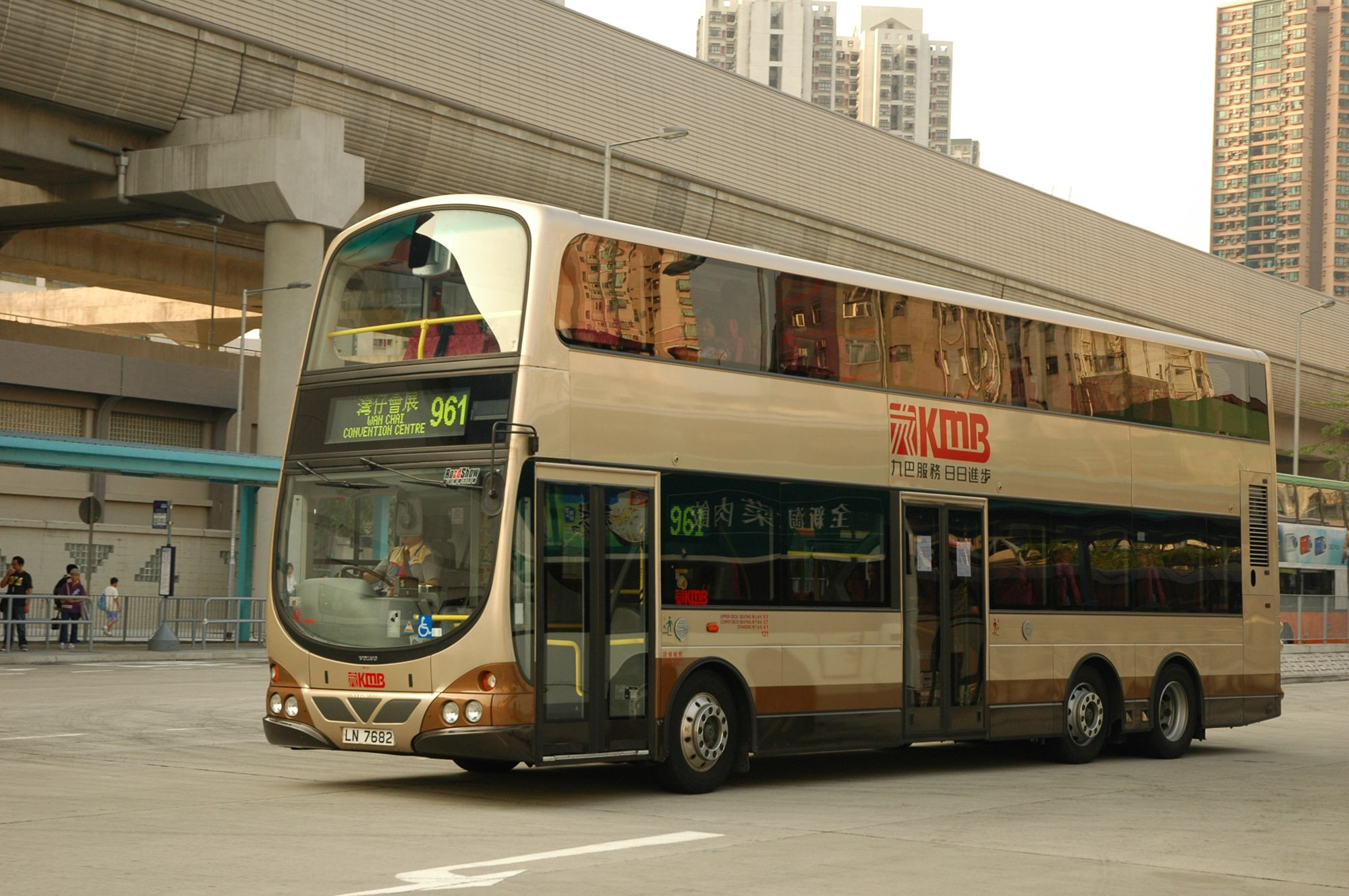 23025(AVW49_LN7682@961) - 複製.JPG