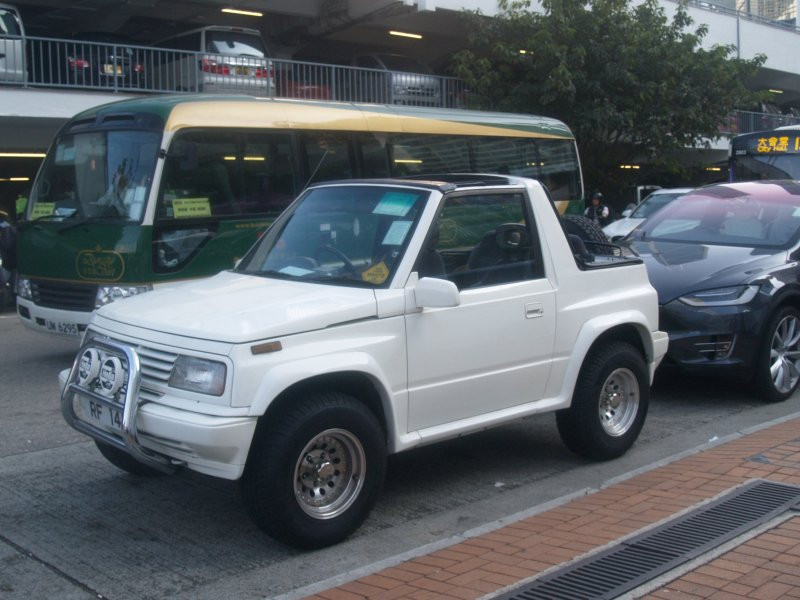 suzuki_vitara_1_1.jpg