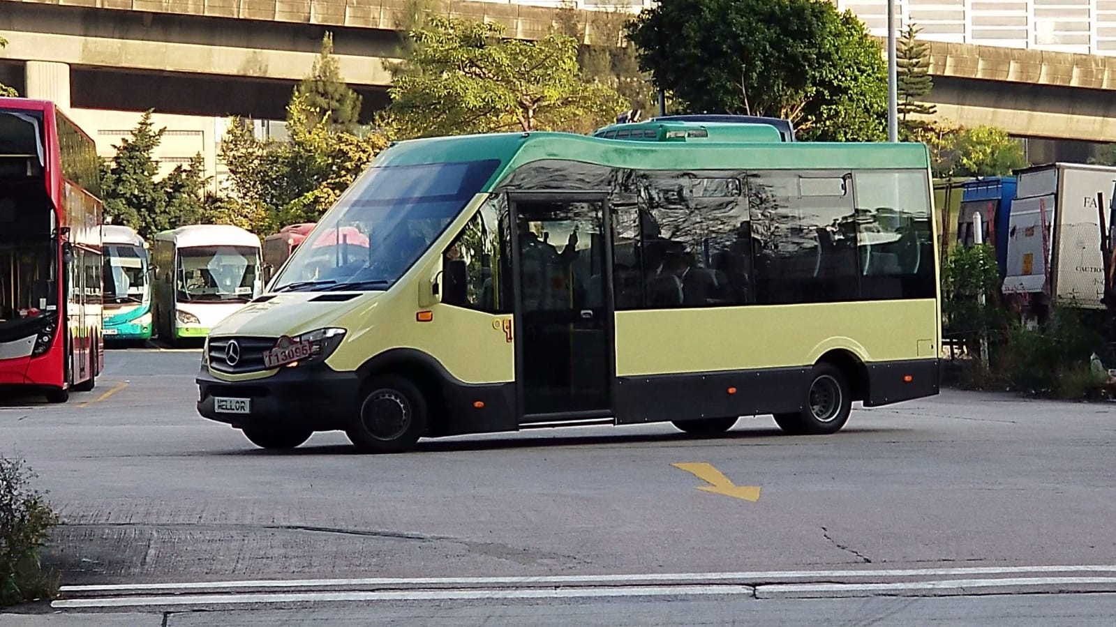 Benz-10.jpeg