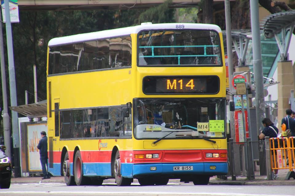 889.jpg