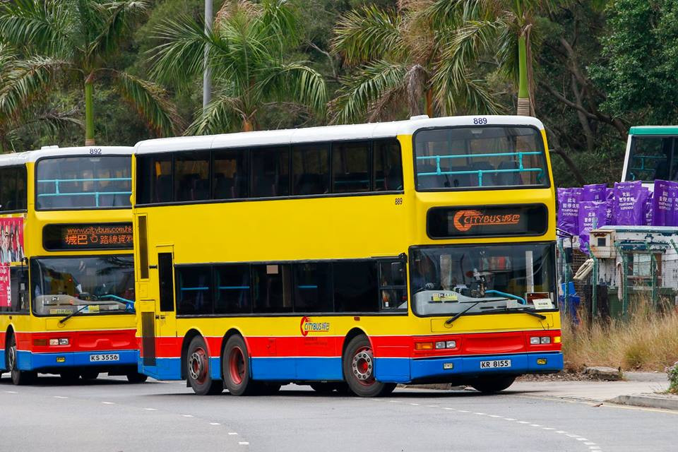 889.jpg