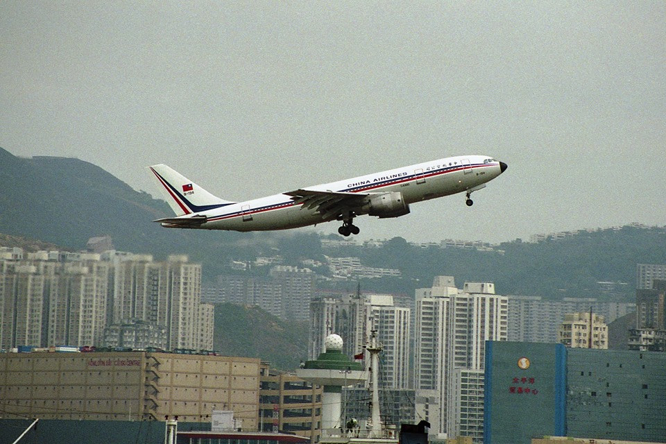 China Airlines A300 B-194 2.jpg