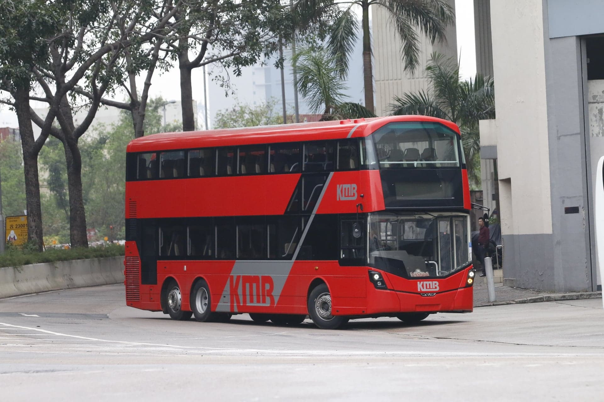 B8L (7).jpg