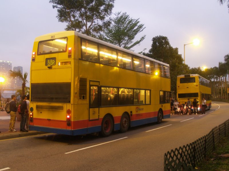 girlbus_farewell_2_1.jpg