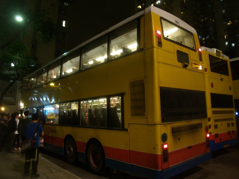 girlbus_farewell_10_1.jpg