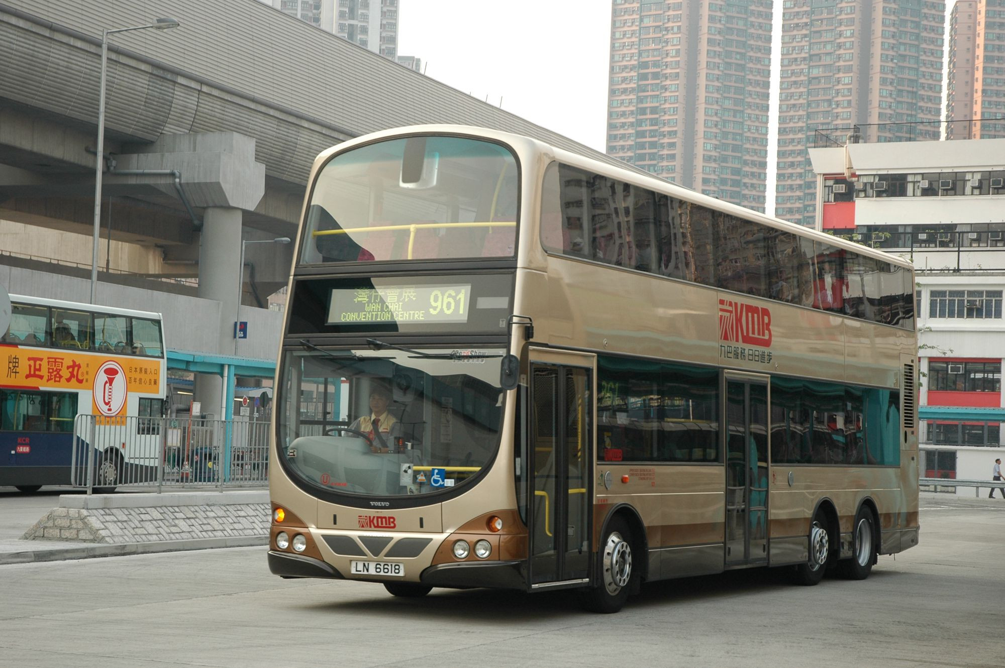10025(AVW46_LL6618@961) - 複製.JPG