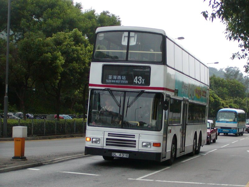 k_av105_1.jpg
