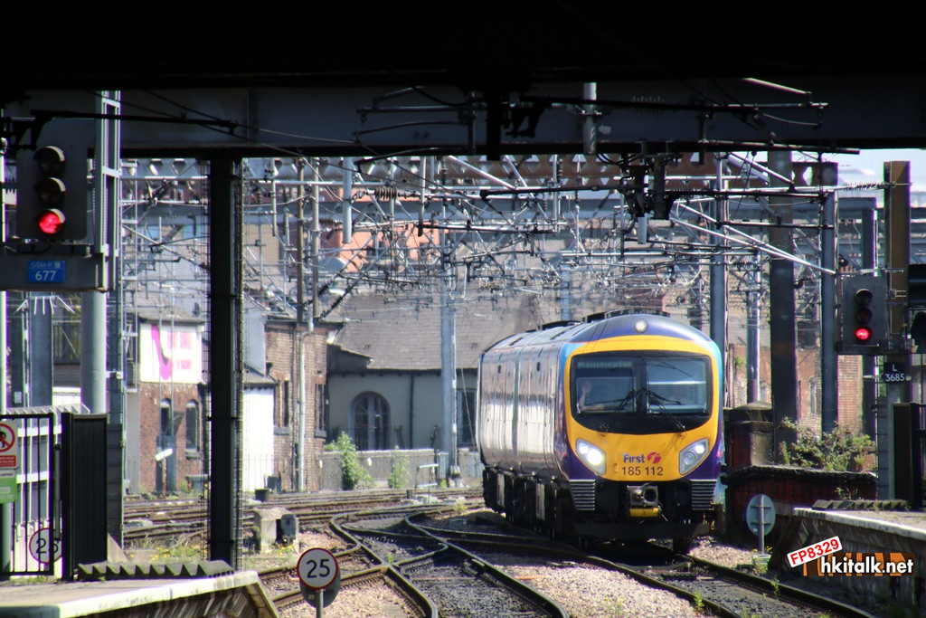 Leeds station (6).JPG