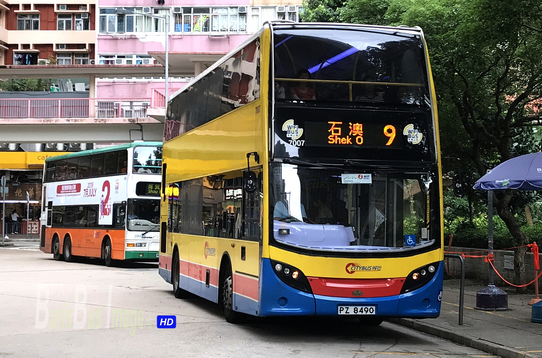 IMG_7041 CTB7007, NWFB3355 Rt9 筲箕灣巴士總站 upload.jpg