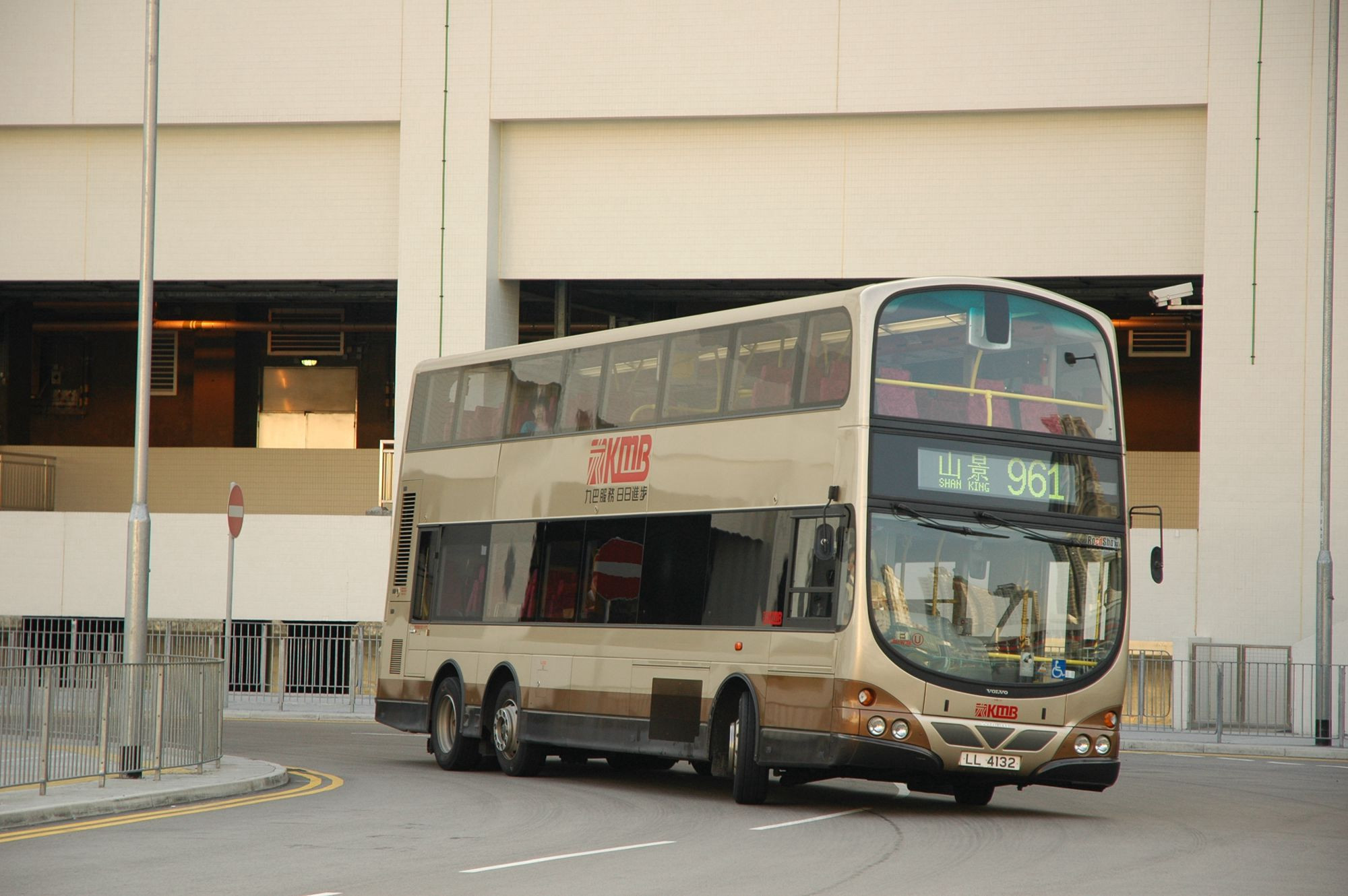 07023(AVW34_LL4132@961) - 複製.JPG