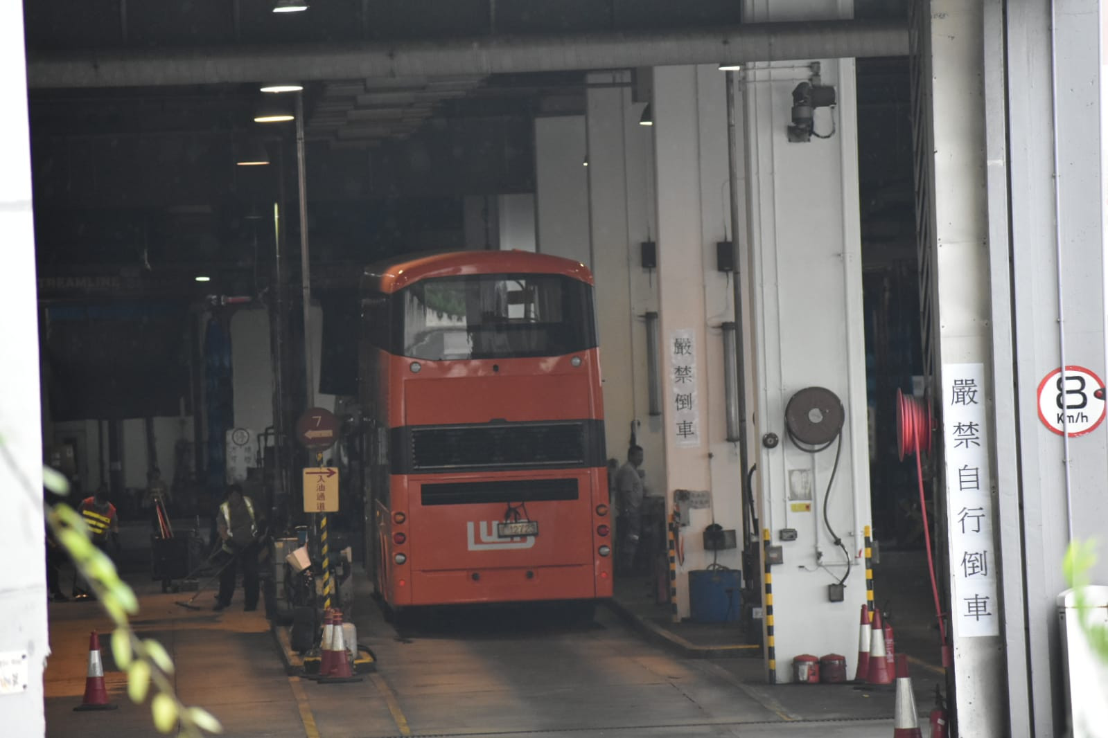 LWB Volvo B8L (4).jpeg