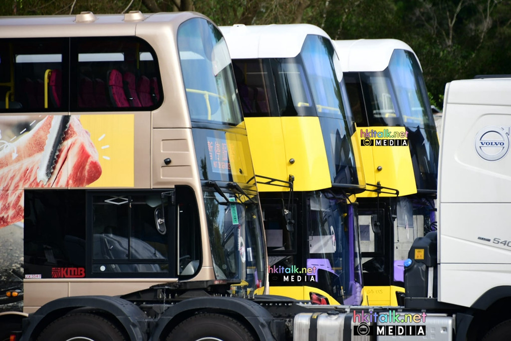 Volvo B8L 8800 8801.jpeg