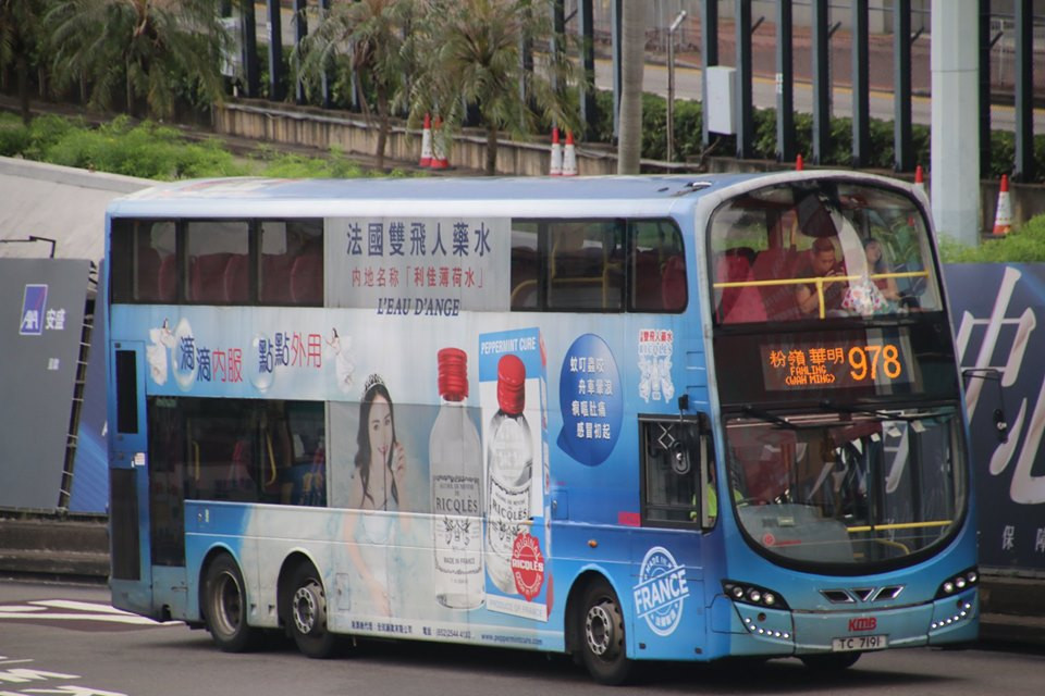 978 a.jpg