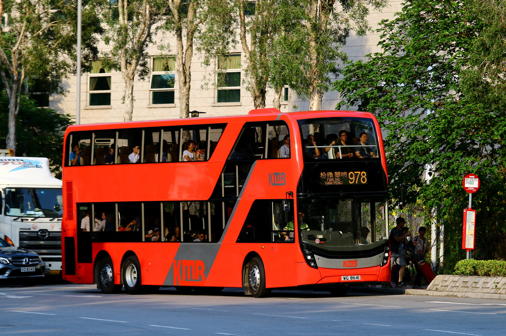 WG8641_978