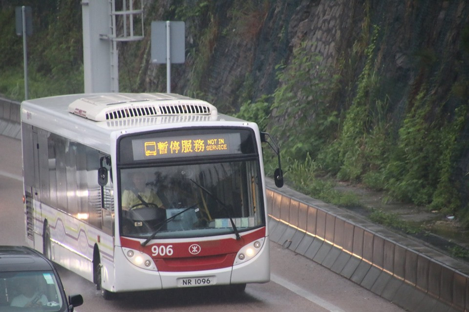 906.jpg