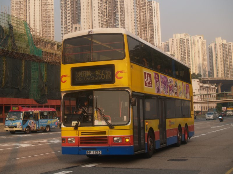 c_951@61r_1_1.jpg