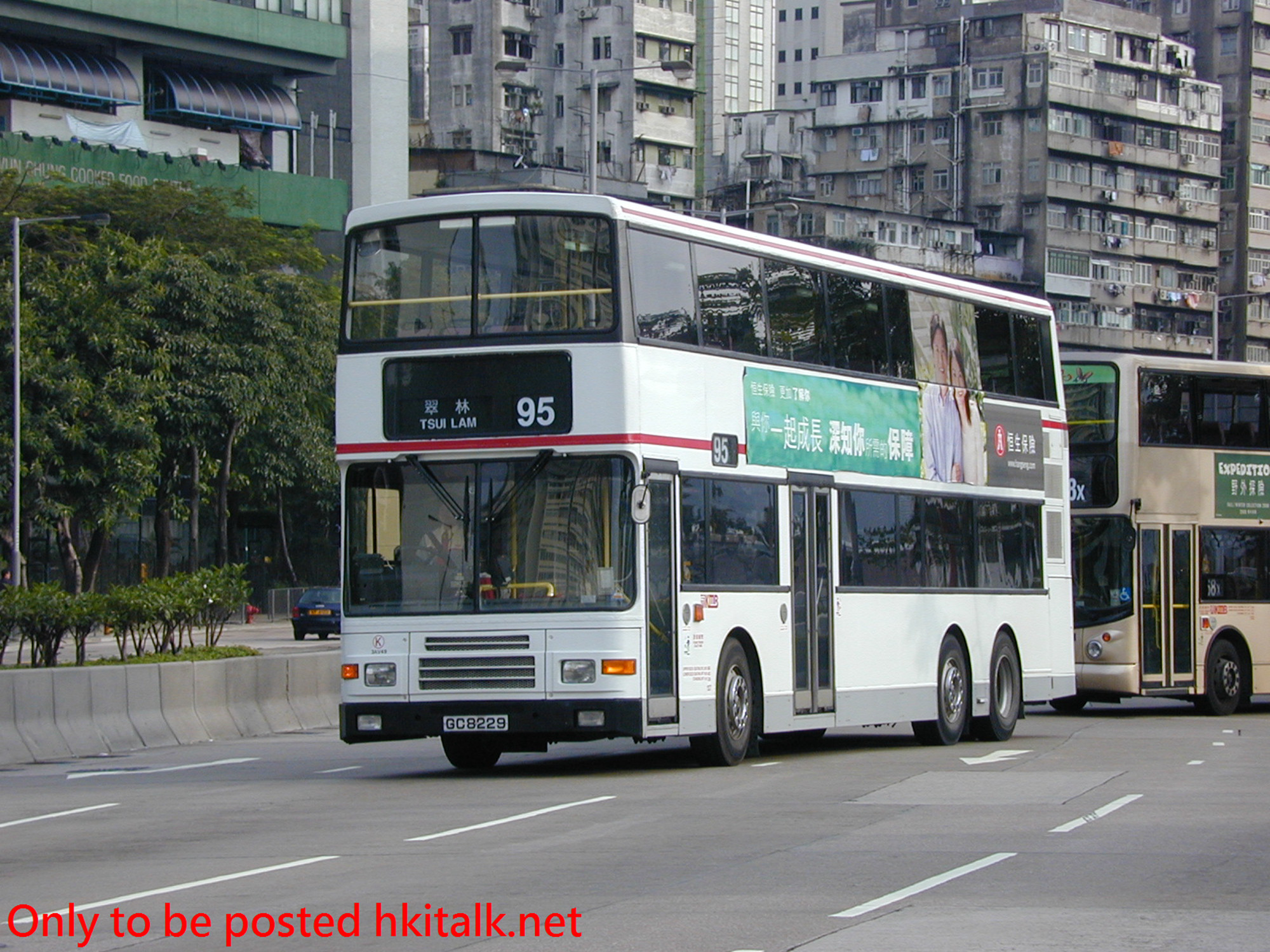 3AV049-11075-95.JPG