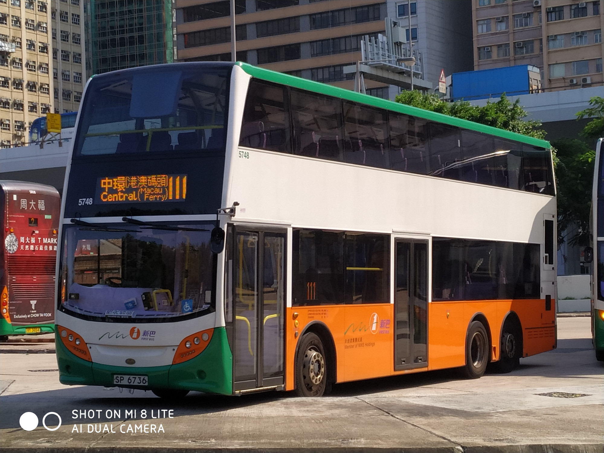 5748.jpg