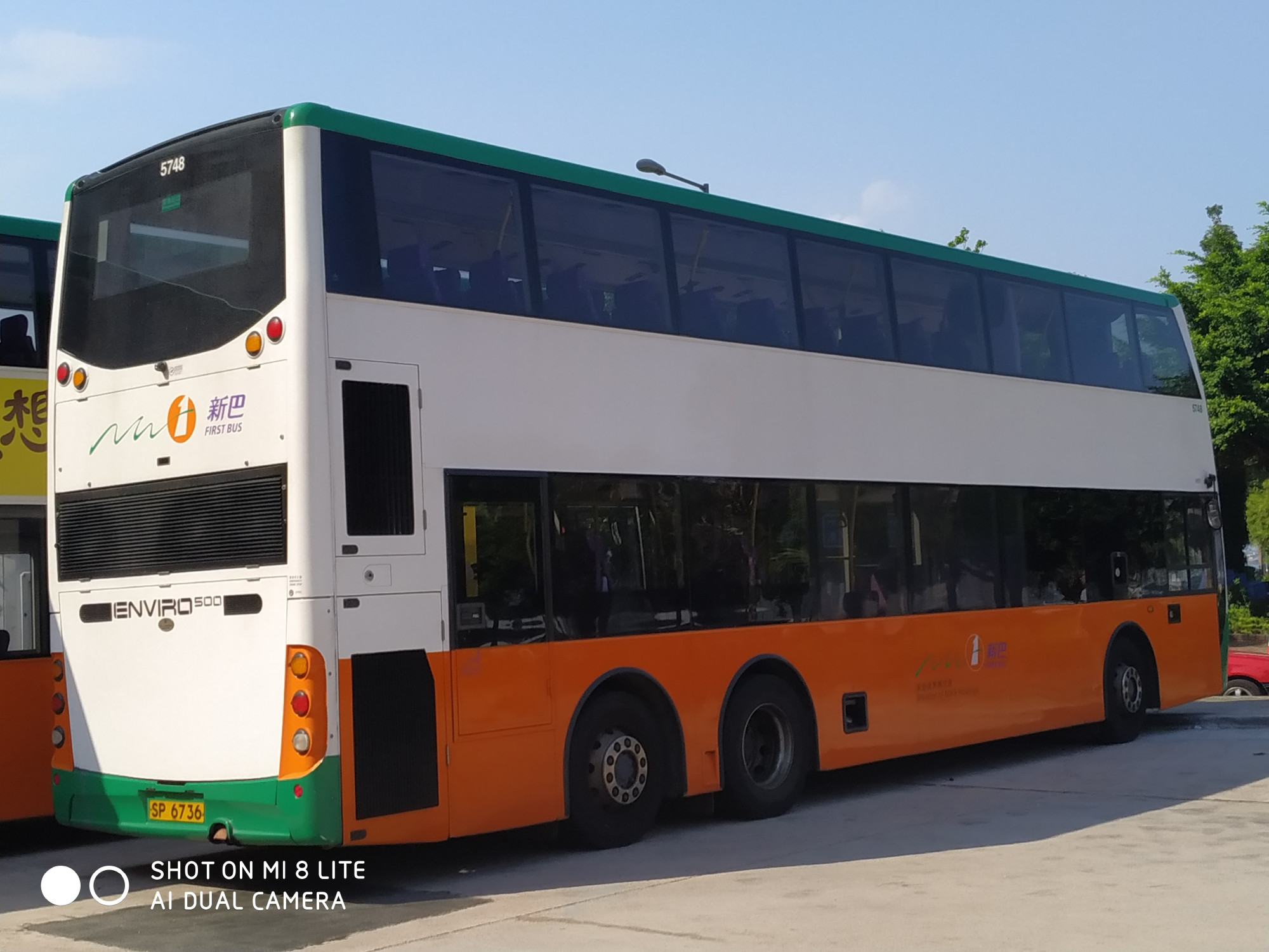 5748r.jpg