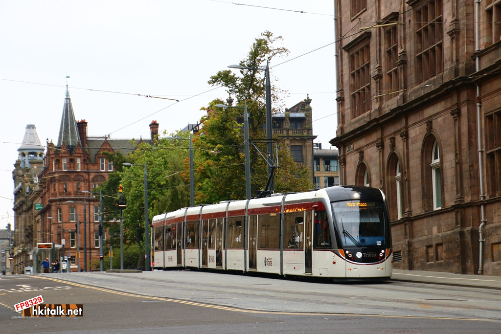 Edinburgh Trams (2).JPG