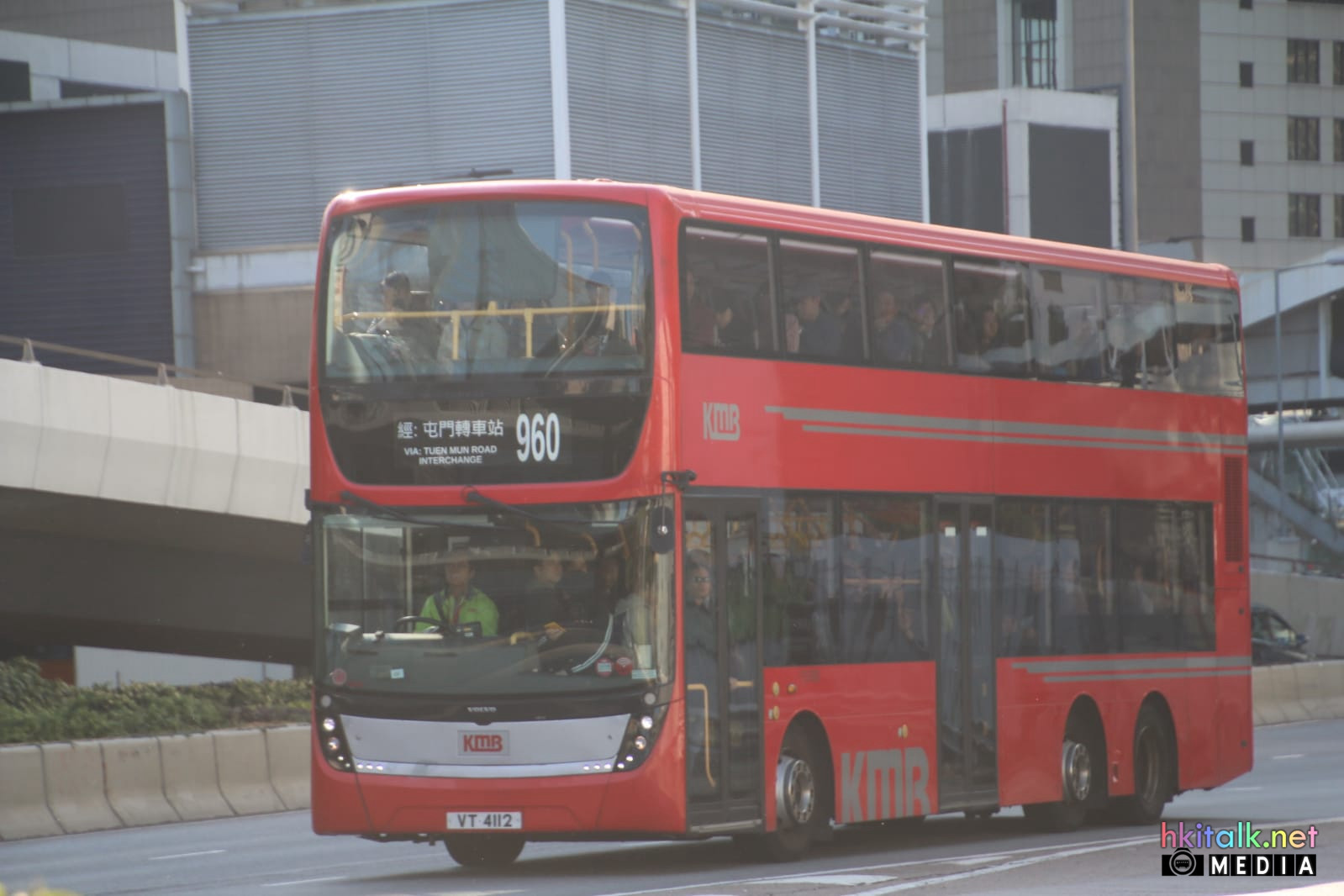 VT4112@960.jpeg