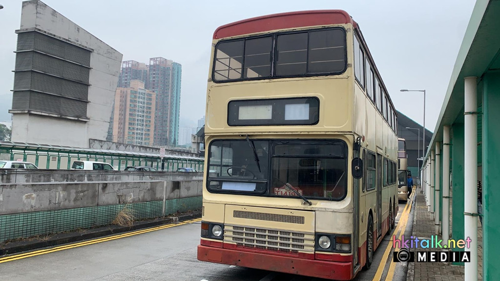 D989 (6).jpeg