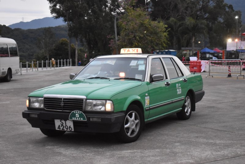 taxi_st4296_1_1.jpg