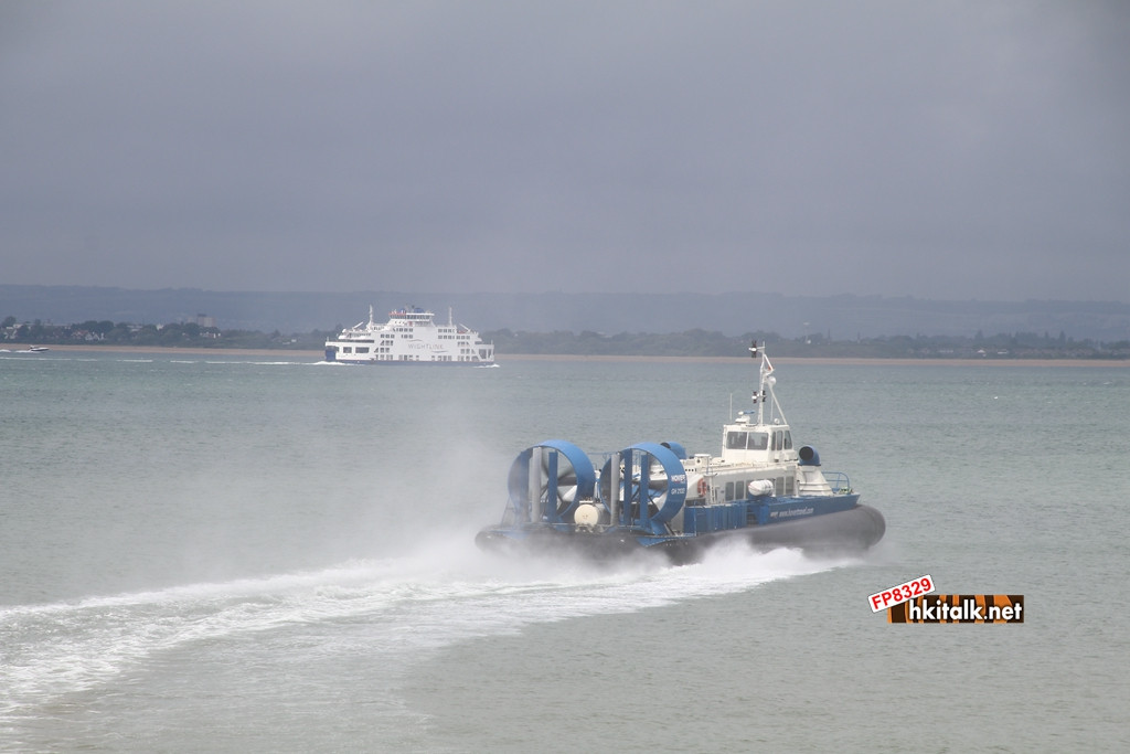 Isle of Wight  Hovercraft (4).JPG