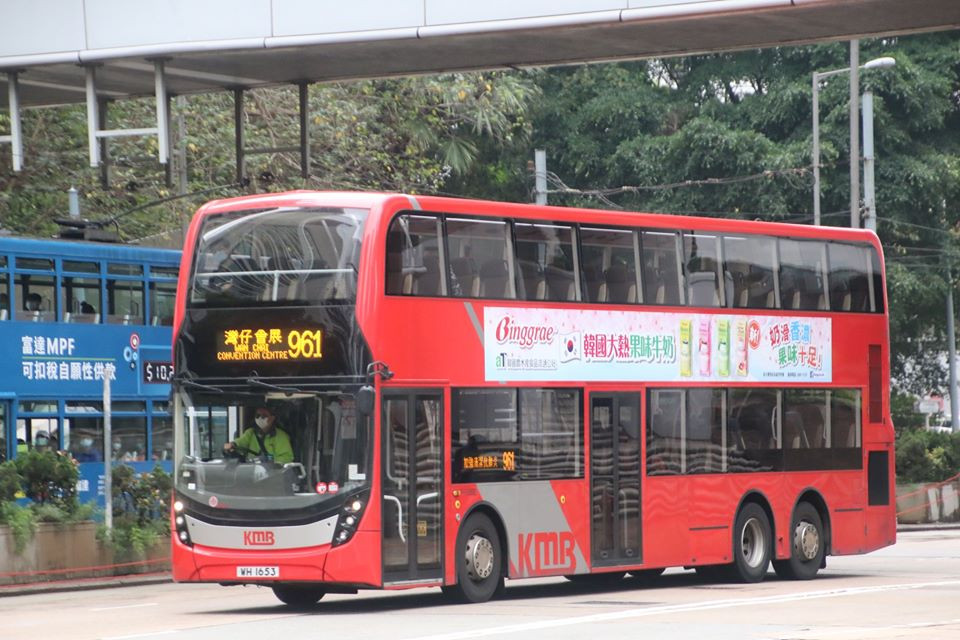 961.jpg