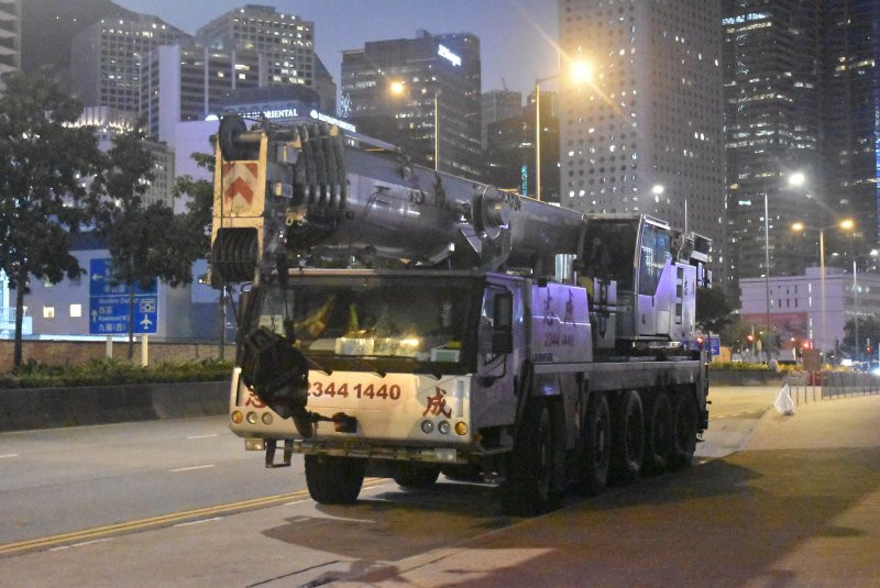 mobile_crane_1_1.jpg