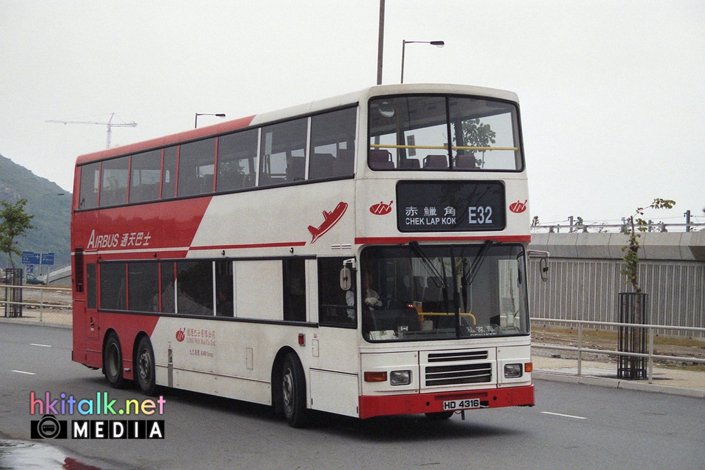 LWB Volvo Olympian (3).jpg