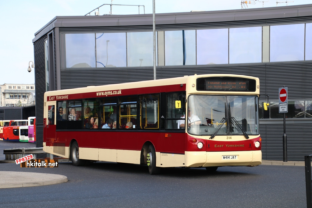 Volvo B10BLE  Alexander ALX300 (2).JPG