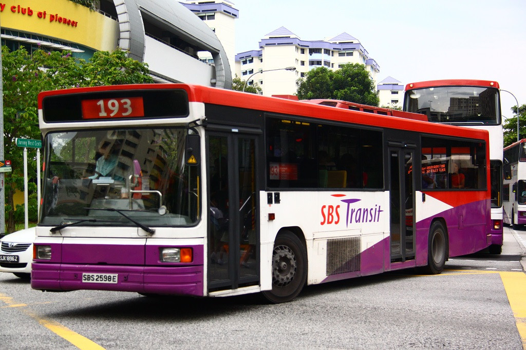 SBS2598E.JPG