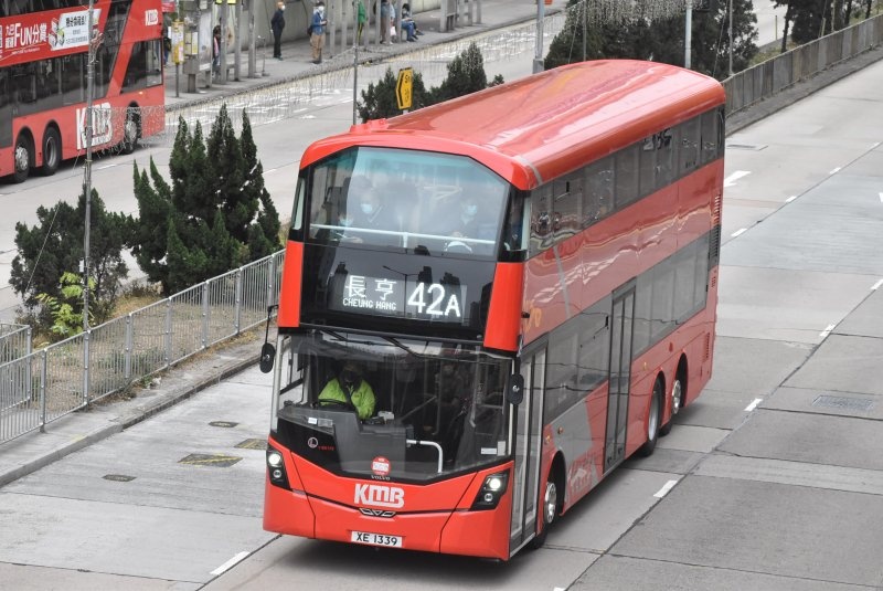 k_v6b170_1_1.jpg