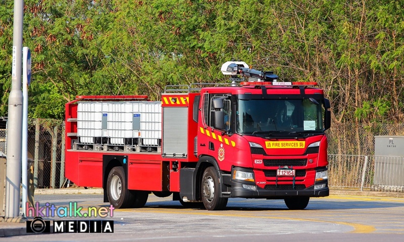 消防泡車 Scania P320 (4).jpeg