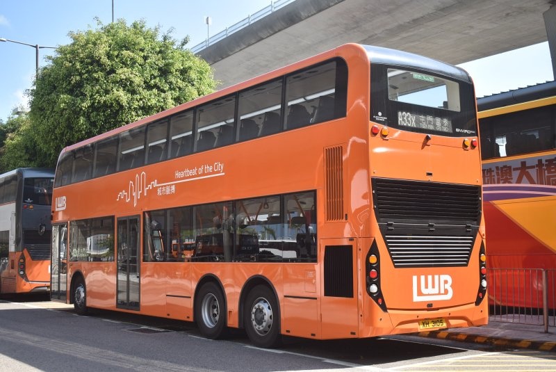 l_ue6x4_5a_1.jpg