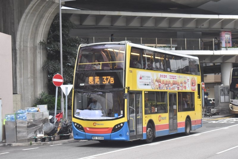 c_7036@37b_1_1.jpg