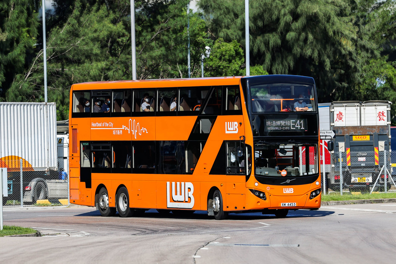 XM4453 E41.jpg