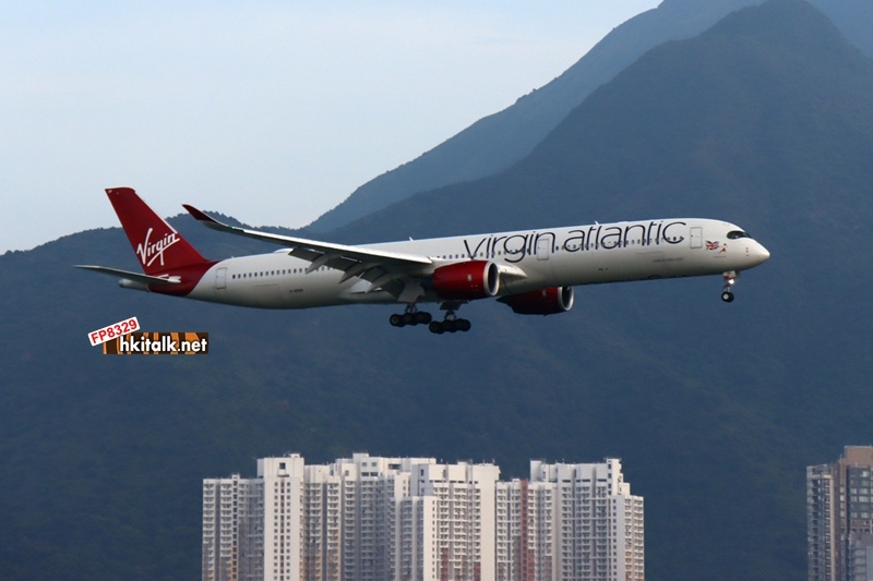 Virgin Atlantic Airways G-VPOP (2).JPG