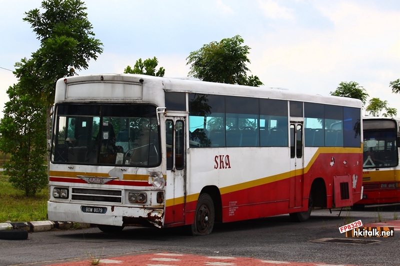 SKA Hino BDW8079.JPG