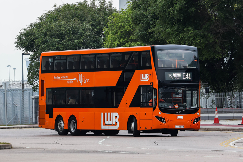 XT9853 E41.jpg