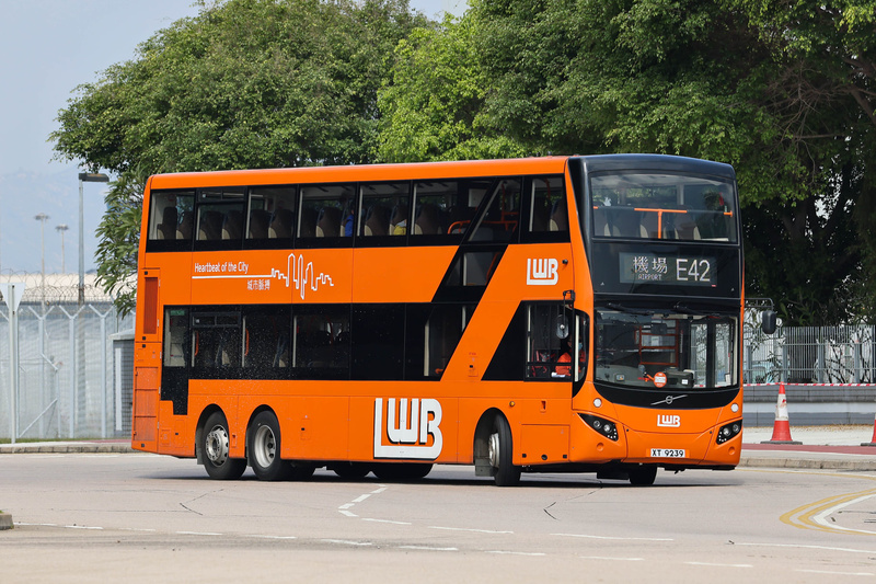 XT9239 E42.jpg