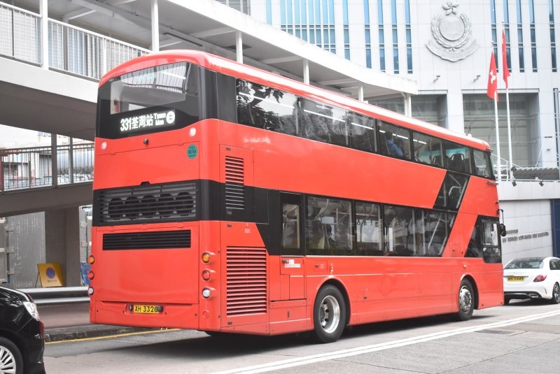 o_streetdeck_xh3328_2_1.jpg