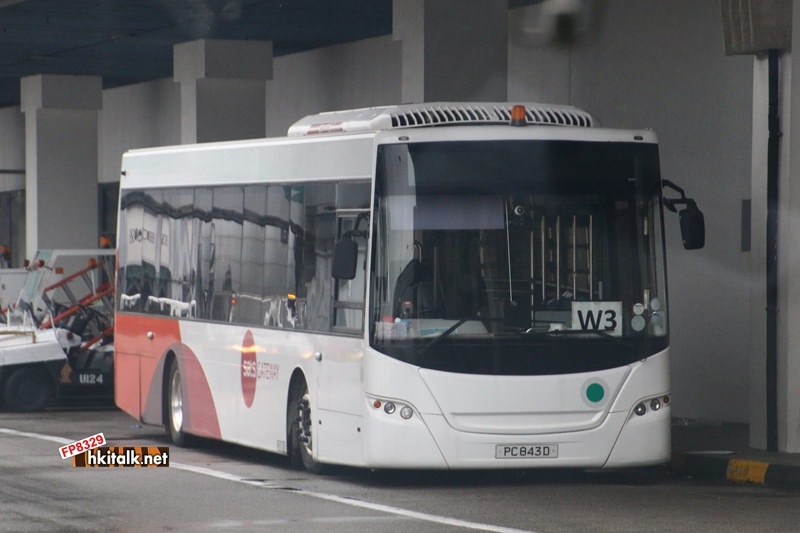 樟宜機場禁區內的 Scania K230UB (PC843D).JPG