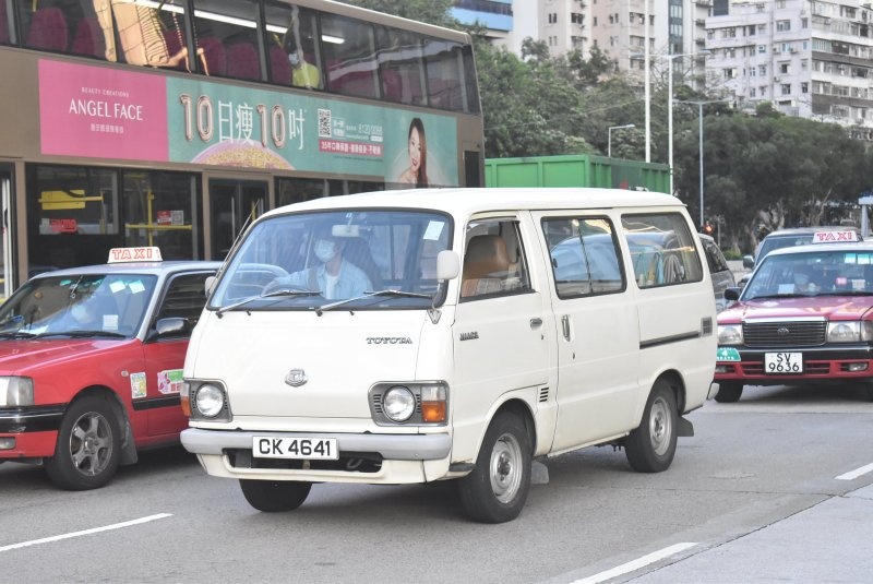 toyota_hiace_h20_1_1.jpg