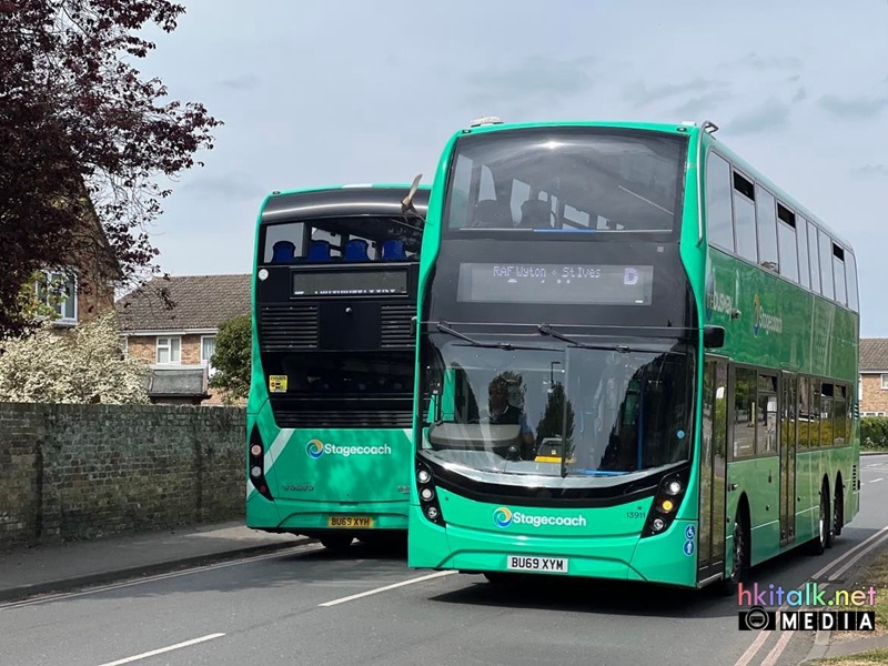 Volvo B8L  Alexander Dennis Enviro 400XLB @ Cambridge Busway (5).jpg