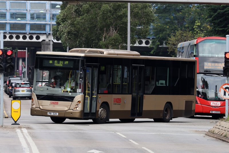 PB526.jpg